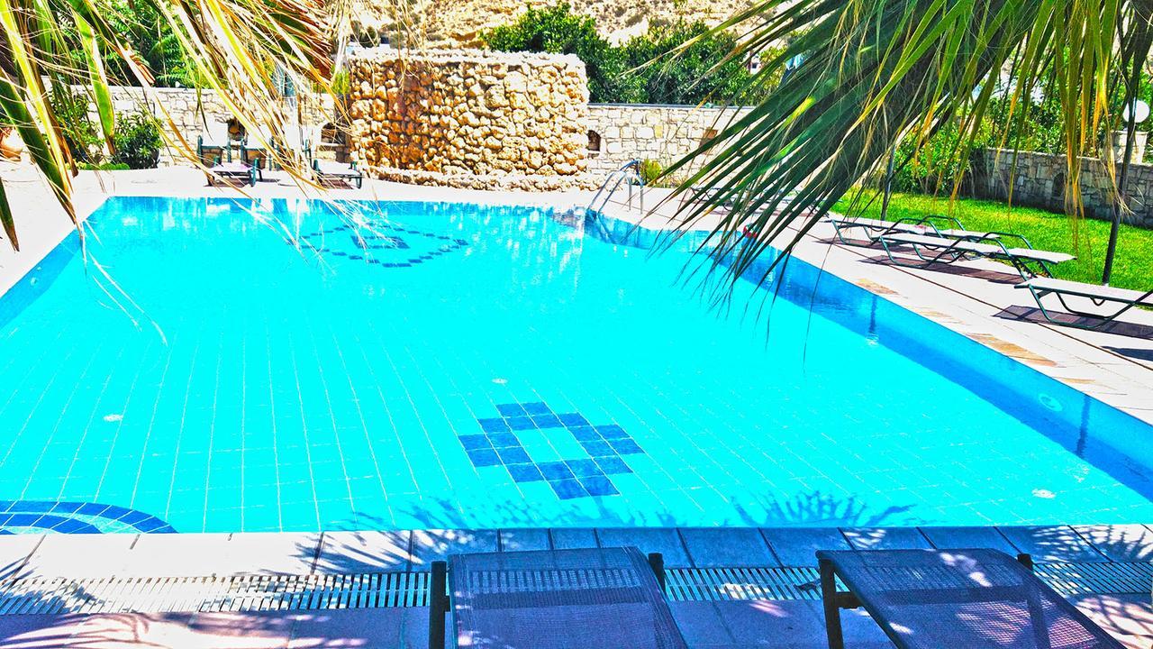 Dimitris Villa Hotel Matala Exteriör bild
