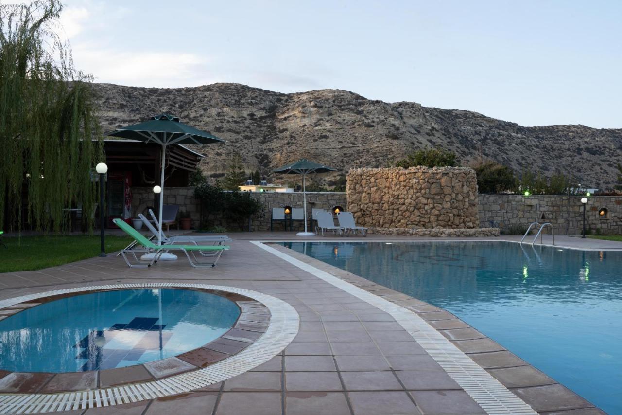 Dimitris Villa Hotel Matala Exteriör bild