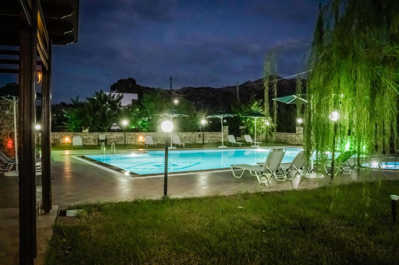 Dimitris Villa Hotel Matala Exteriör bild