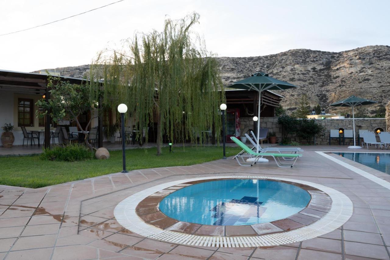 Dimitris Villa Hotel Matala Exteriör bild